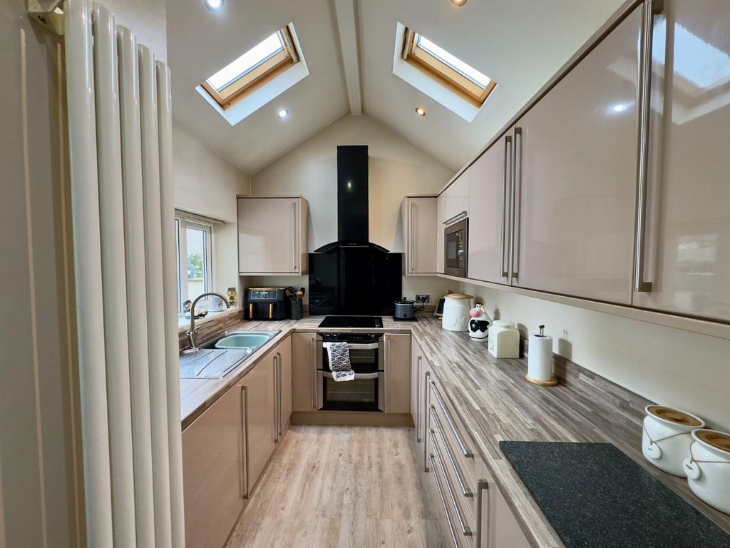 Property photo 1 of 17 Image00031.Jpeg