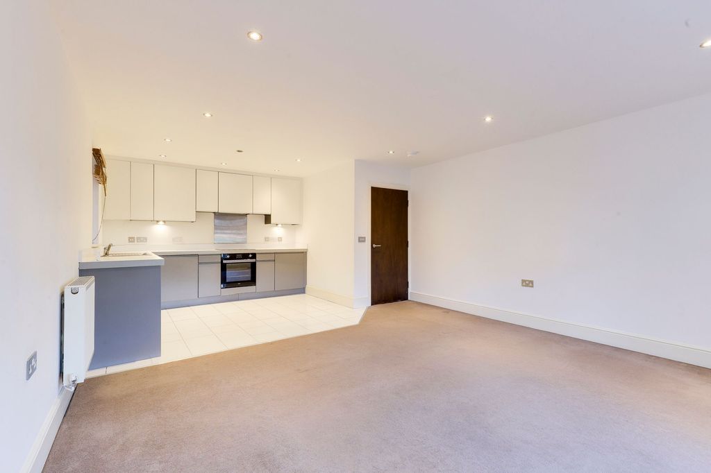 Property photo 3 of 13 Kitchen Area