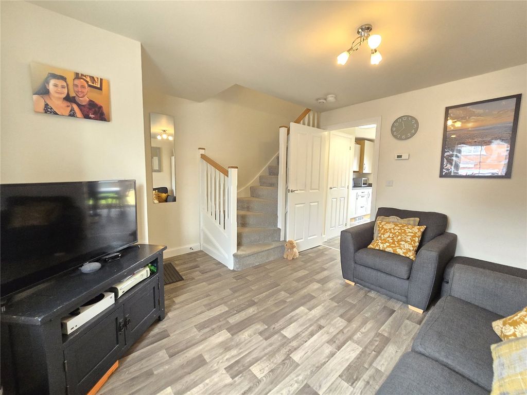 Property photo 3 of 16 Picture No. 05