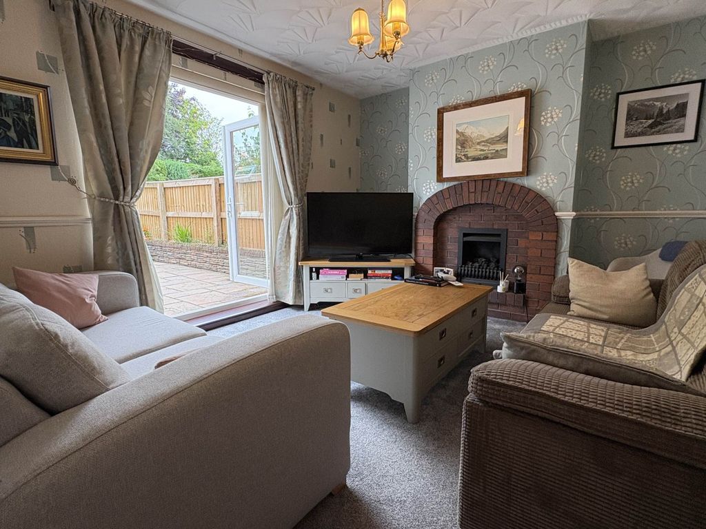 Property photo 2 of 16