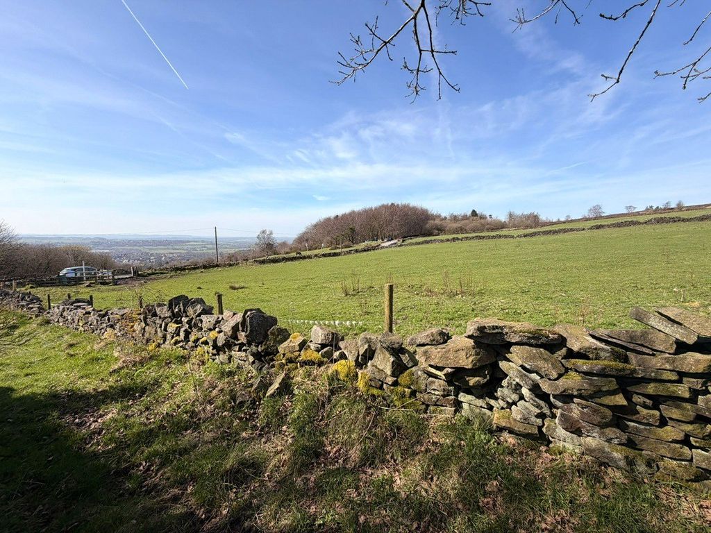 Property photo 2 of 21 Picture No. 29