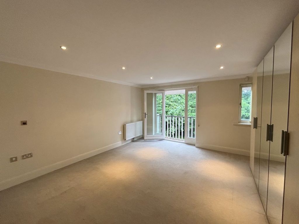 Property photo 3 of 10 Image 3