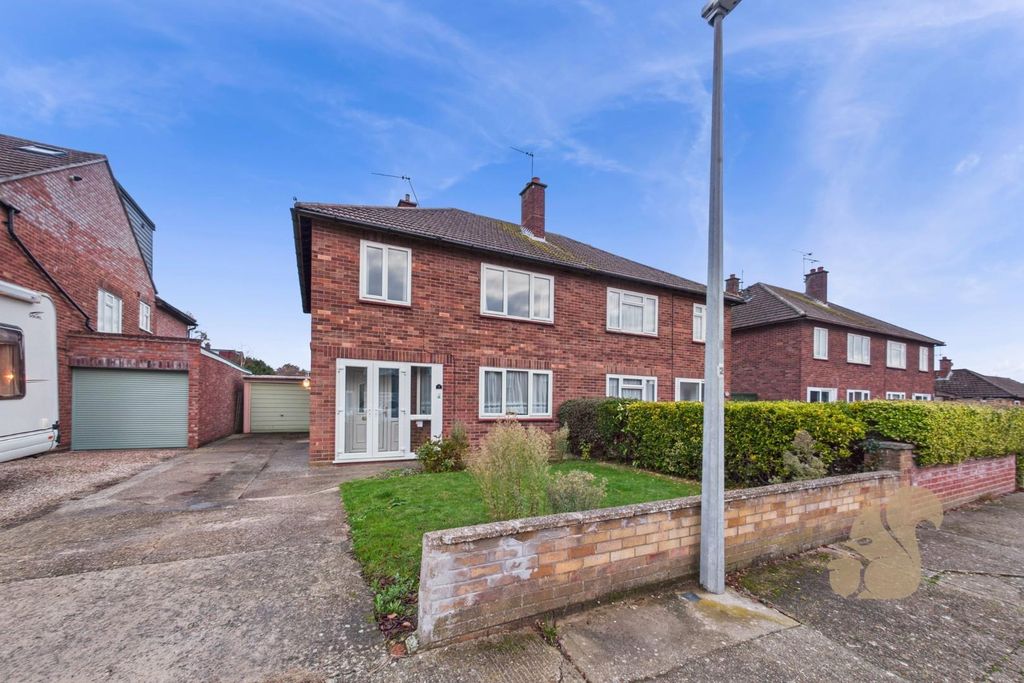 Property photo 1 of 25 Cam01254G0-Pr0365-Still025.Jpg