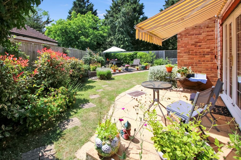 Property photo 2 of 16