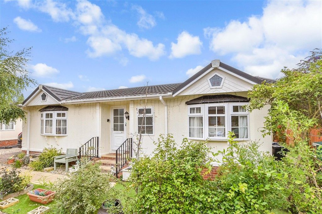 Property photo 1 of 13 Front