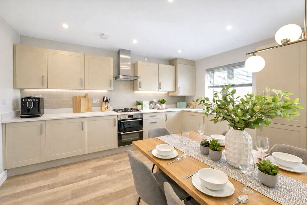 Property photo 1 of 12 Kitchen