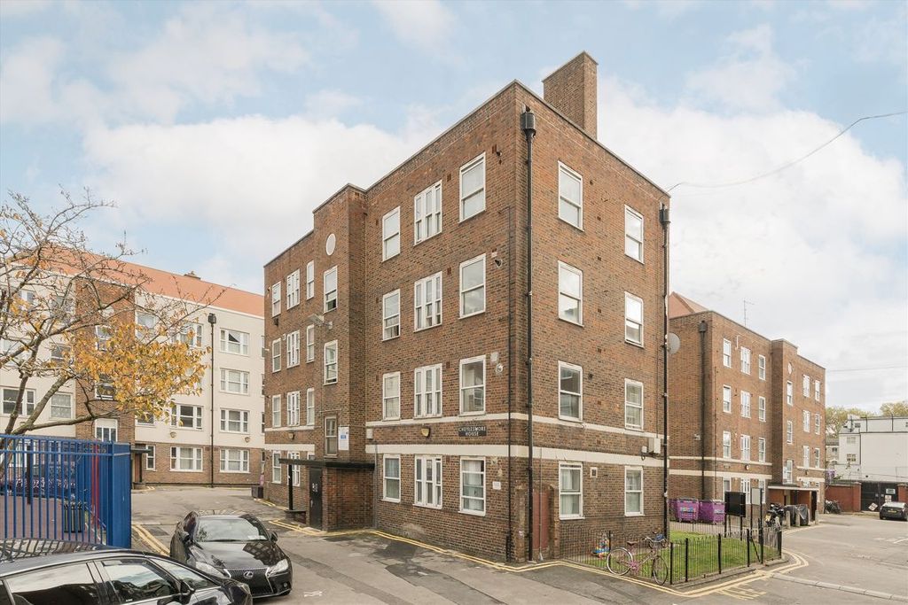 Property photo 1 of 6