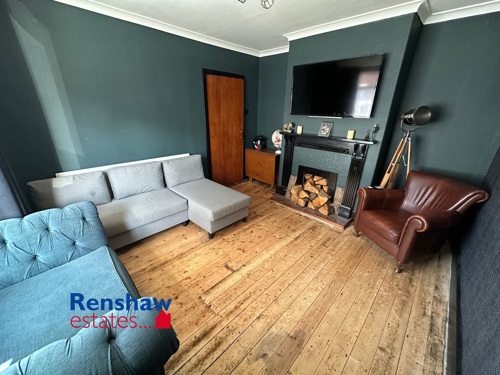 Property photo 2 of 13 L (1)