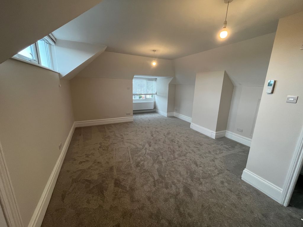 Property photo 2 of 4 1