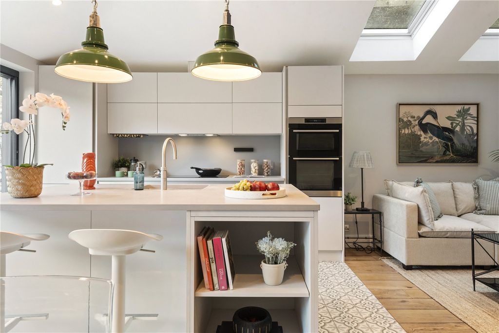 Property photo 3 of 12 Picture No. 30