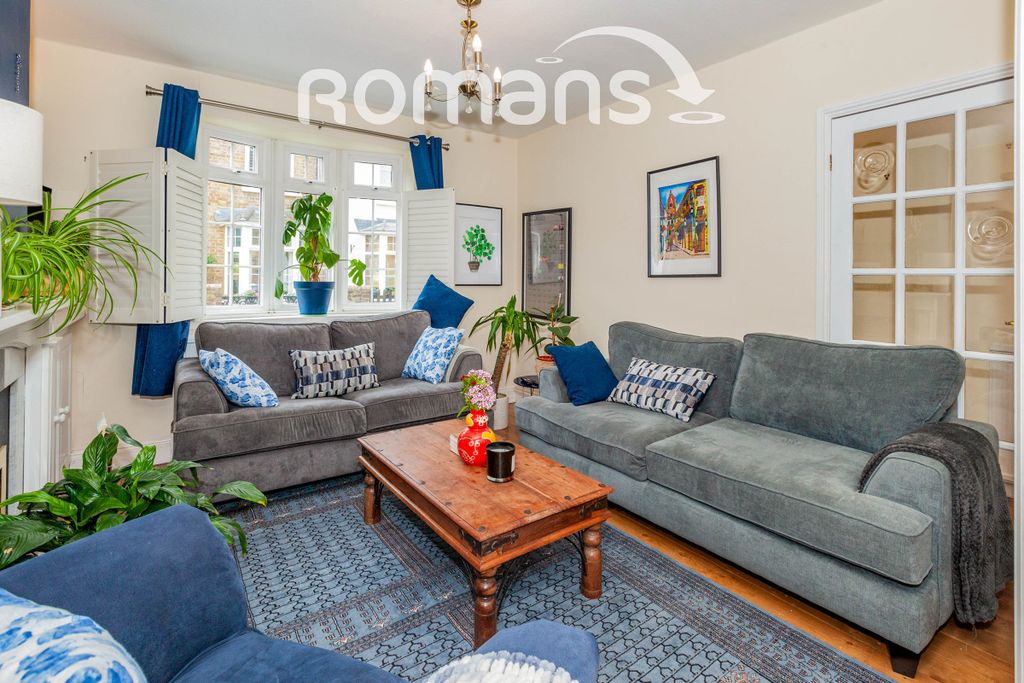 Property photo 2 of 11 Property Image