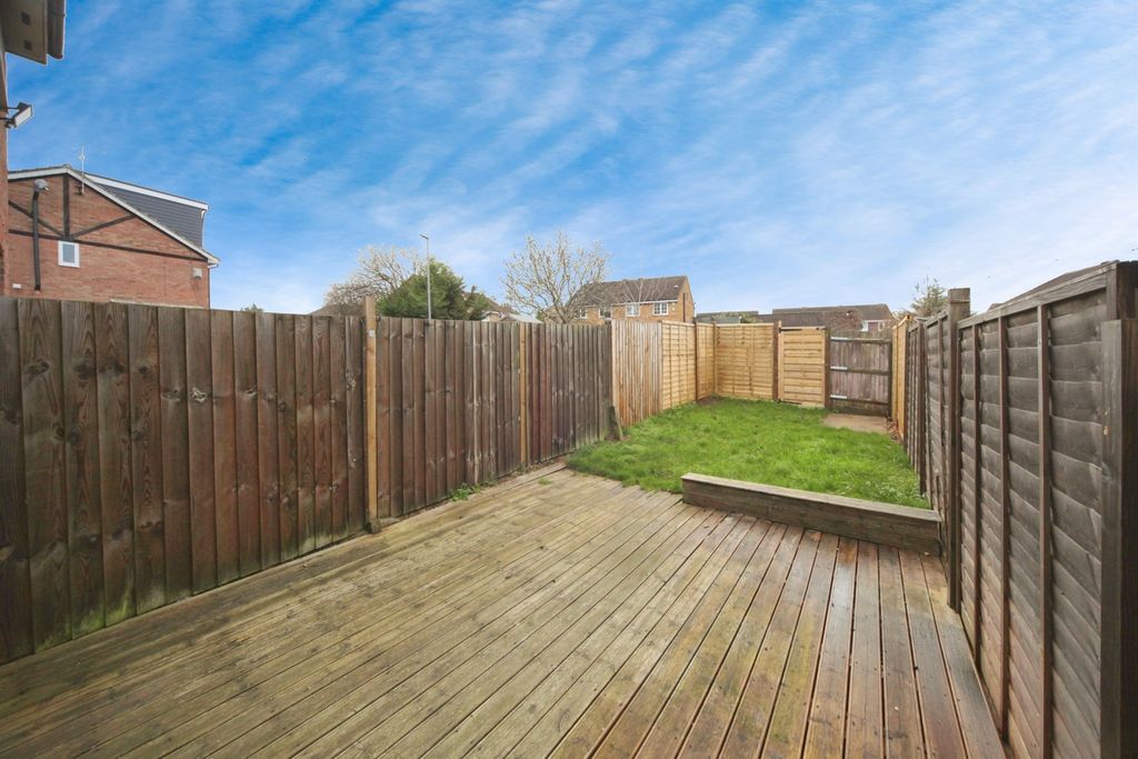 Property photo 2 of 18