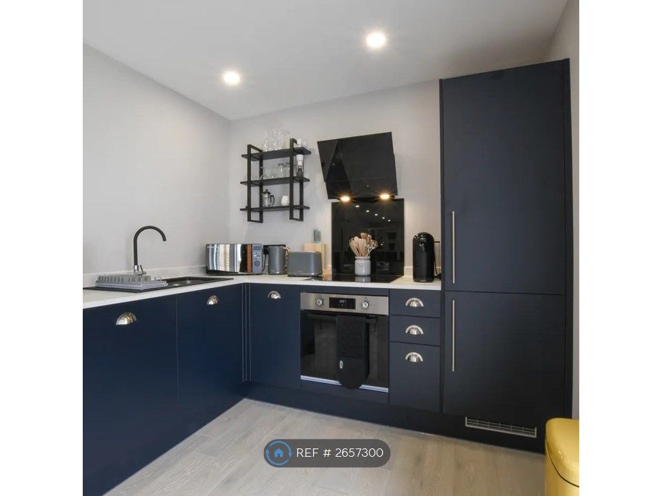 Property photo 3 of 5 Kitchen