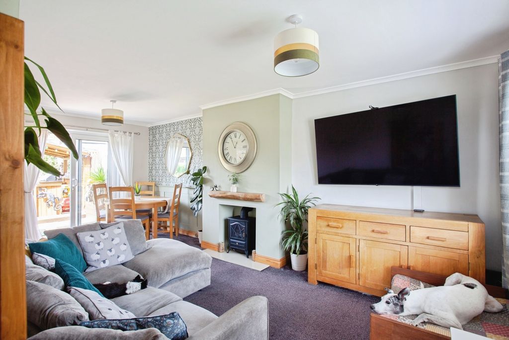 Property photo 3 of 23 Pbox-Img.Jpg