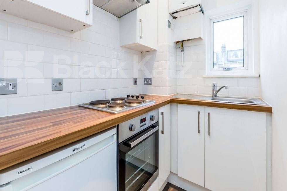 Property photo 1 of 3