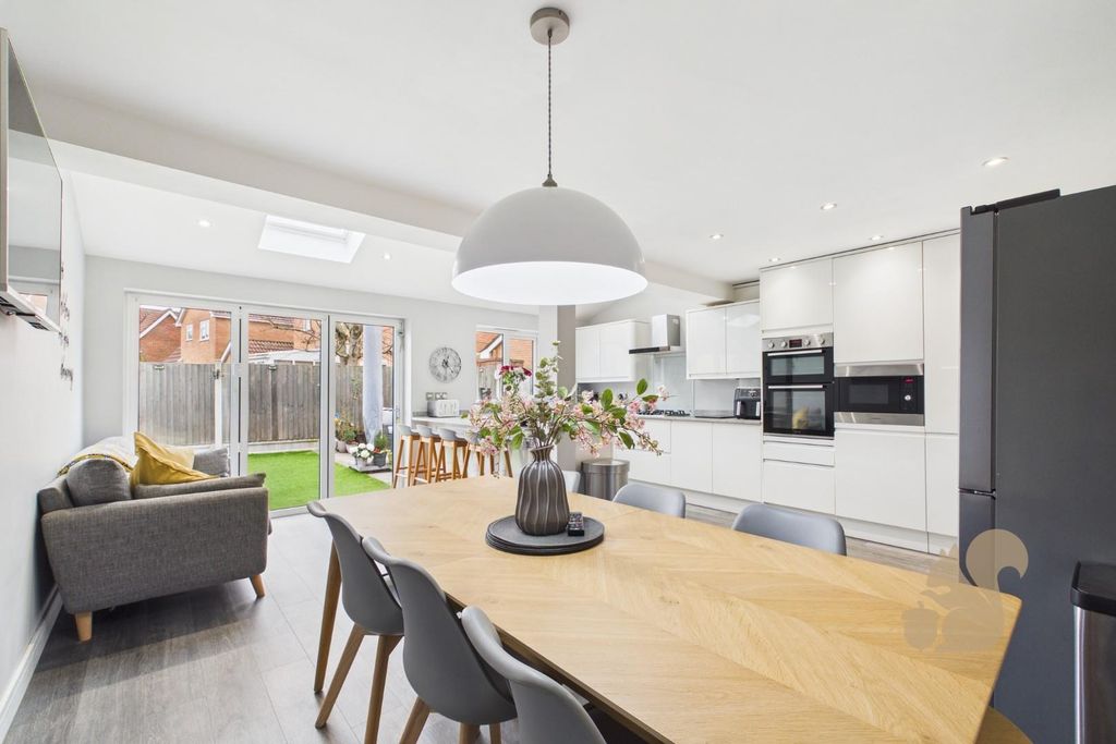 Property photo 2 of 24 Cam01659G0-Pr0732-Still012.Jpg