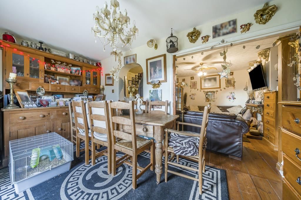 Property photo 3 of 21 Dining Area