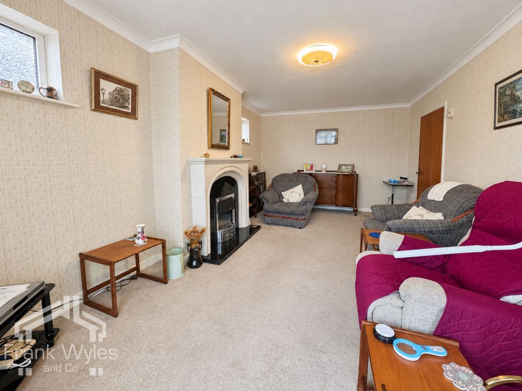 Property photo 3 of 14