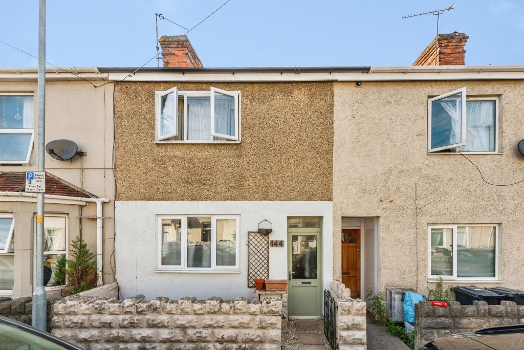 Property photo 1 of 12