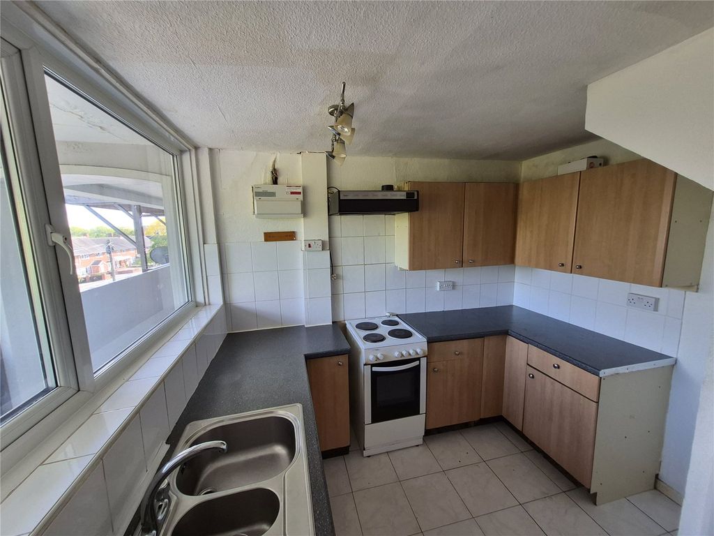 Property photo 2 of 11 Picture No. 38