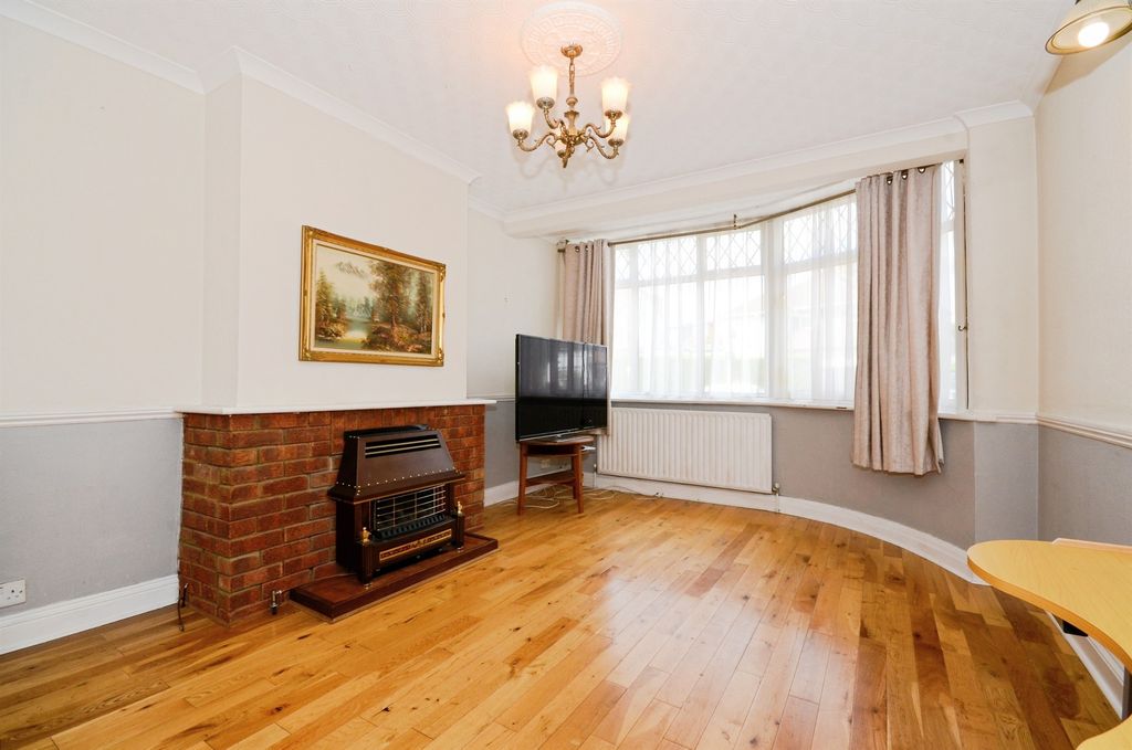 Property photo 2 of 15