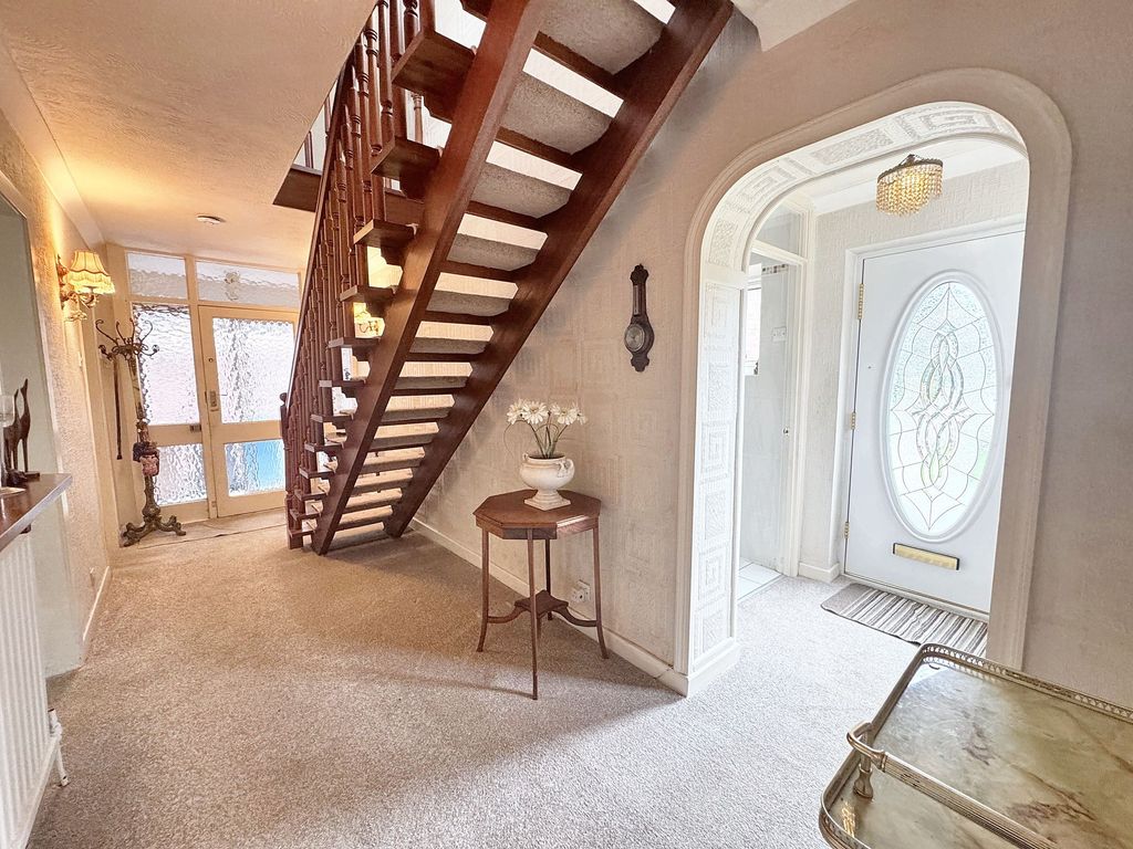 Property photo 2 of 49