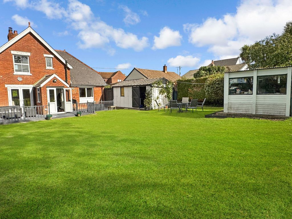 Property photo 2 of 23