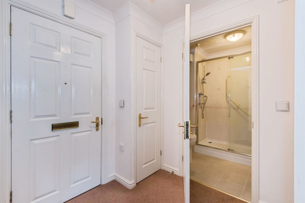 Property photo 3 of 9