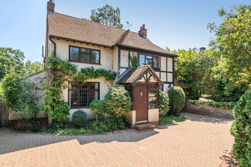 Property photo 1 of 30 1492505-21-6A69F4...