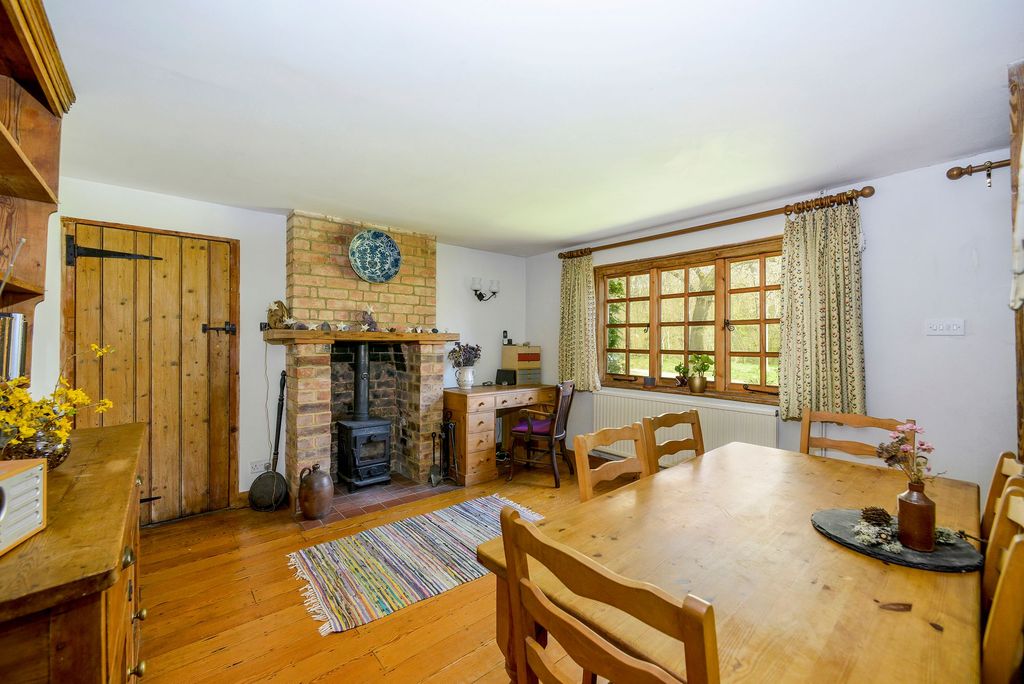 Property photo 3 of 19