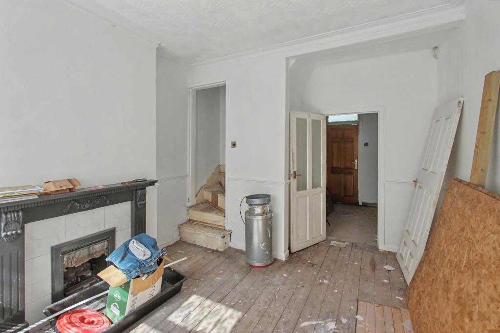 Property photo 2 of 6