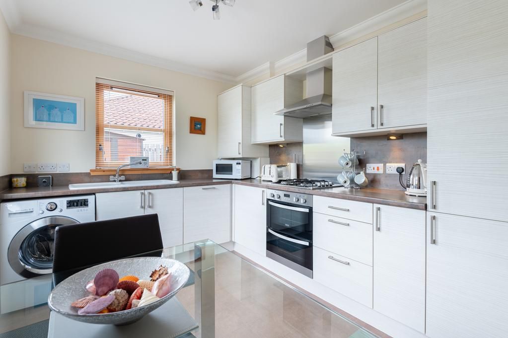 Property photo 3 of 20 Cup1490Seg Breakfasting Kitchen.Jpg