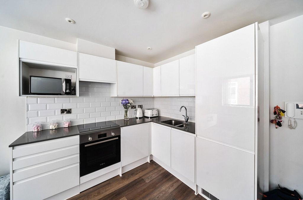 Property photo 2 of 12 Picture No. 06