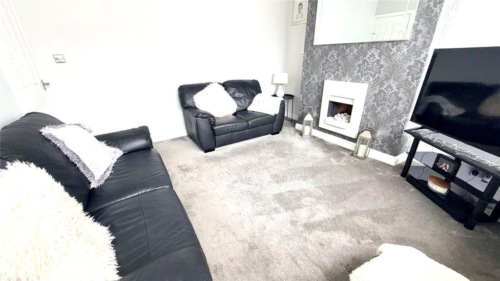 Property photo 2 of 14 Picture No. 02