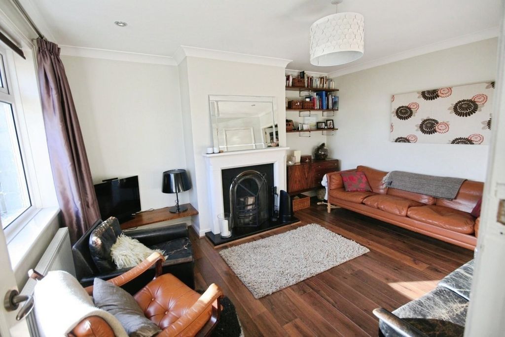 Property photo 3 of 17 Pbox-Img.Jpg