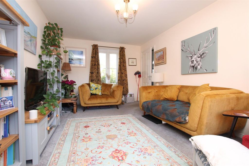 Property photo 2 of 14 Living Room_.Jpg