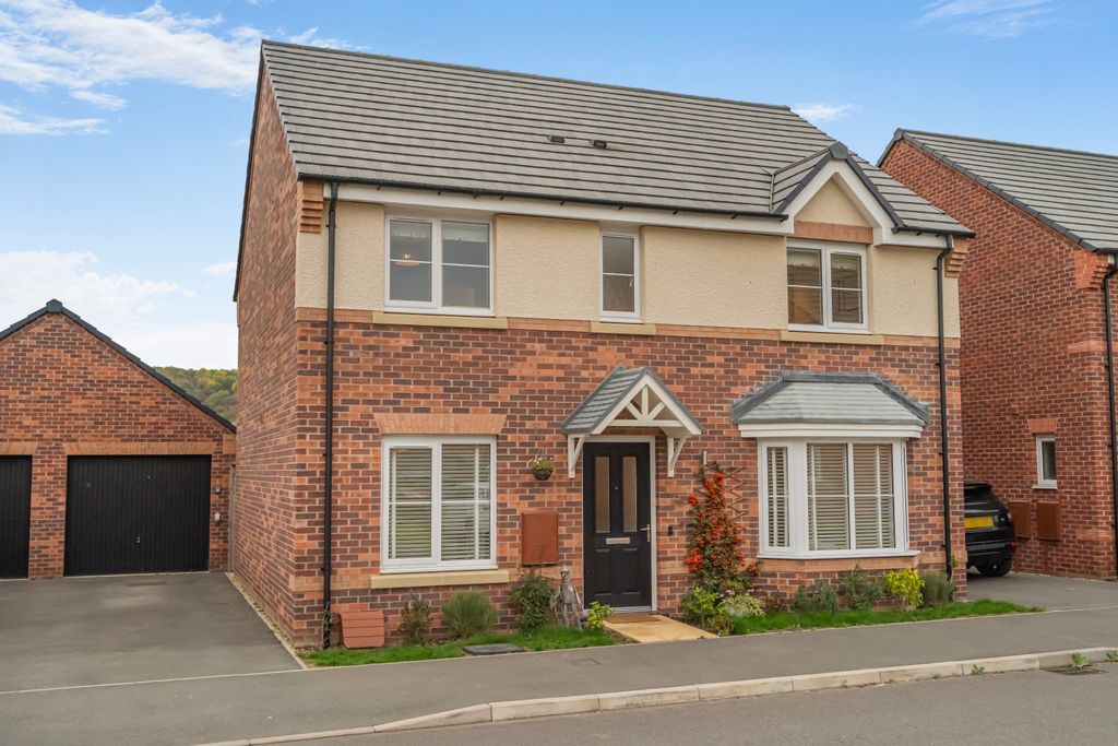 Property photo 1 of 20