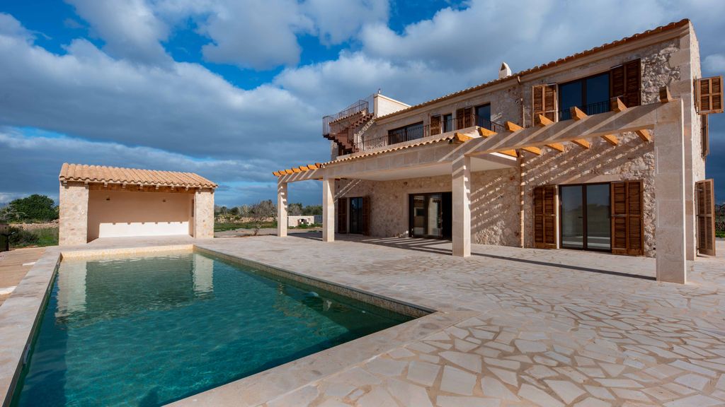 Property photo 2 of 29 73228 Small-8.Jpg