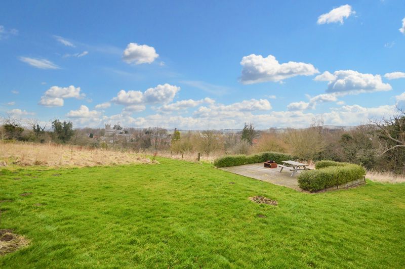 Property photo 2 of 15 Garden