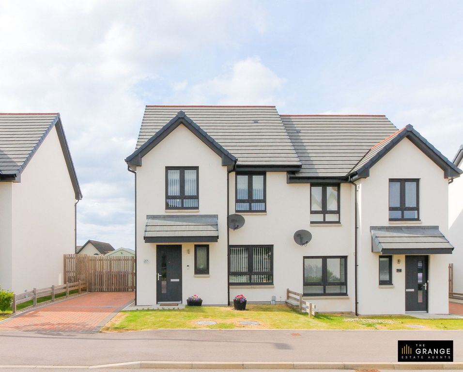 Property photo 2 of 30