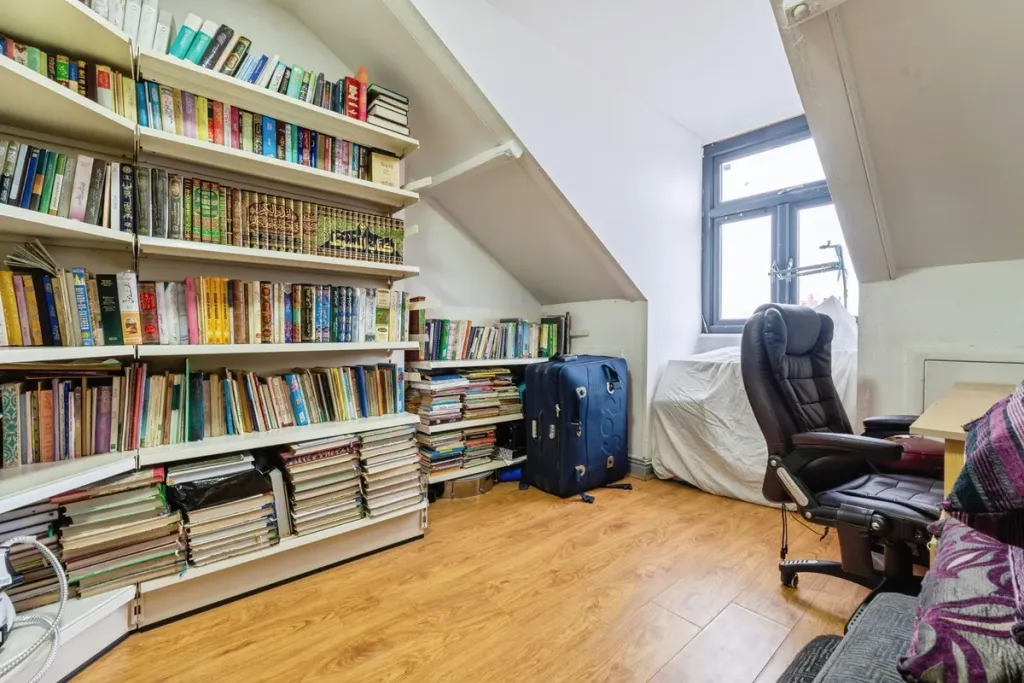 Property photo 2 of 24