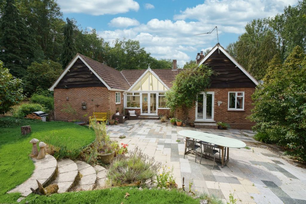 Property photo 1 of 34
