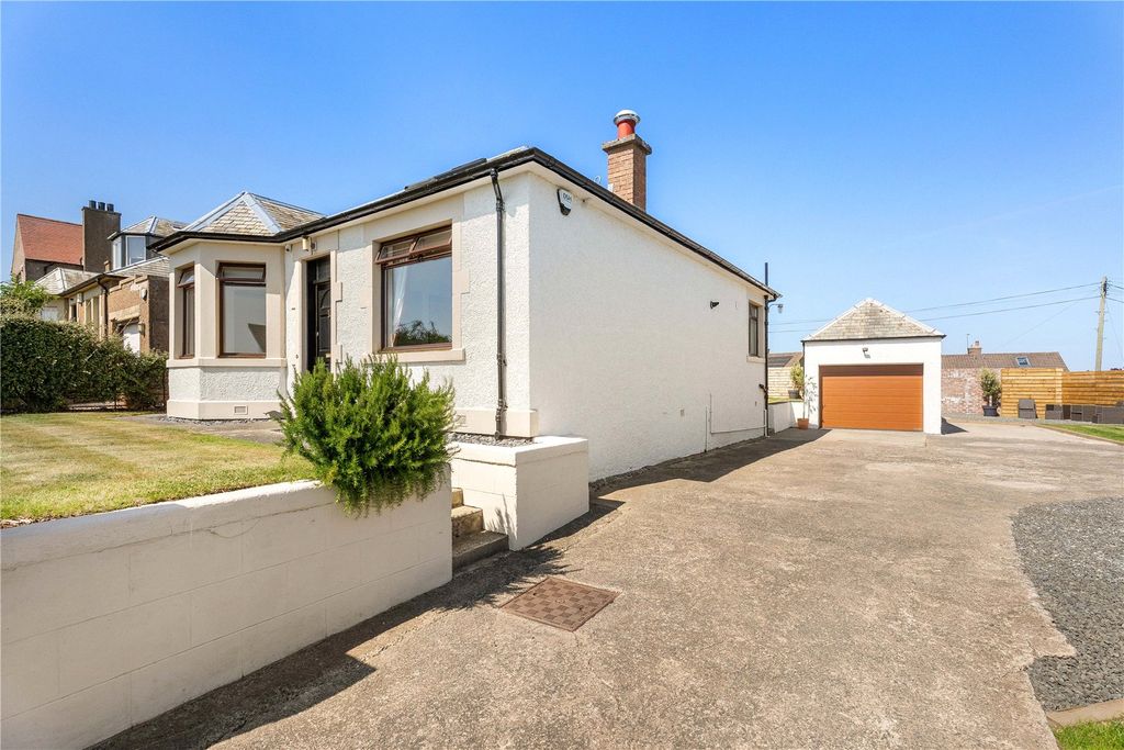 Property photo 2 of 23 Wilkieston Road