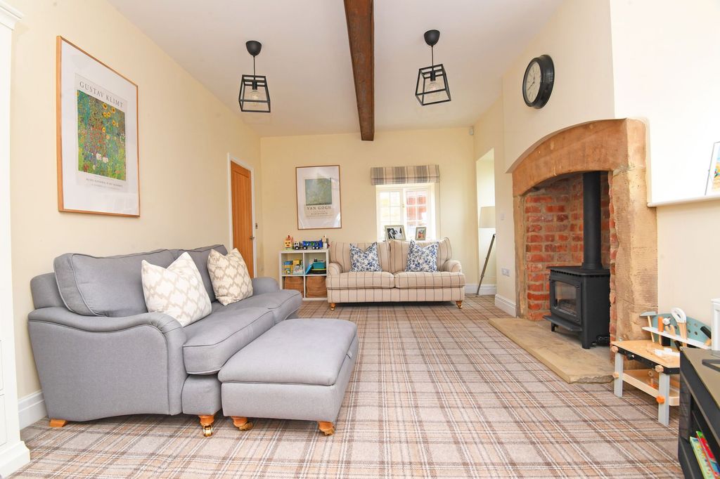 Property photo 3 of 22