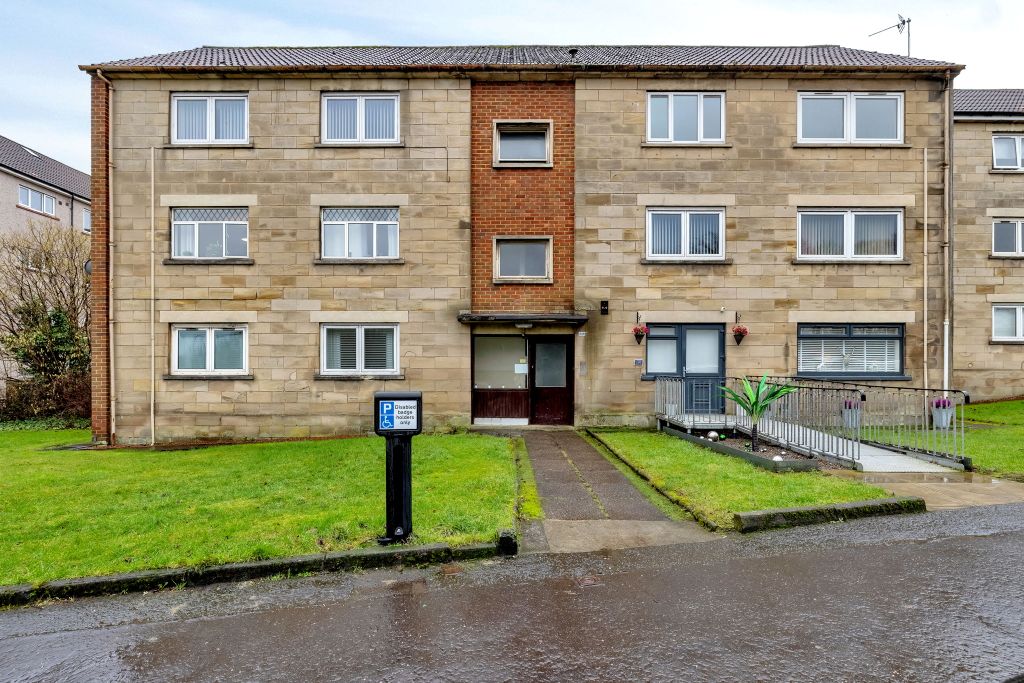 Property photo 2 of 22 002