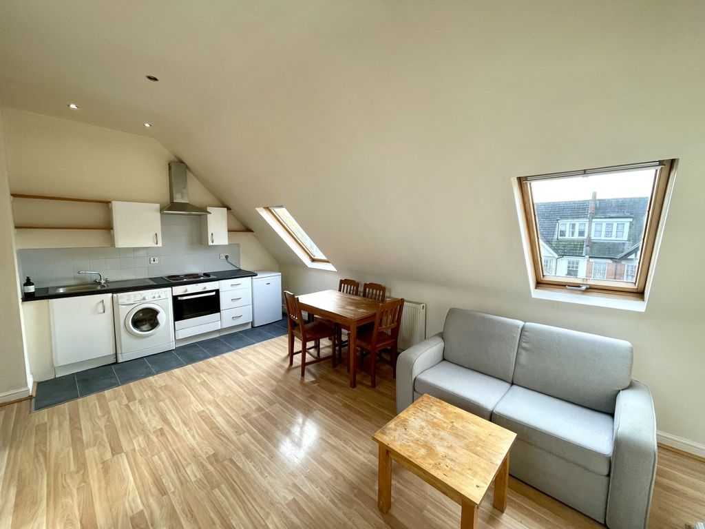 Property photo 1 of 5