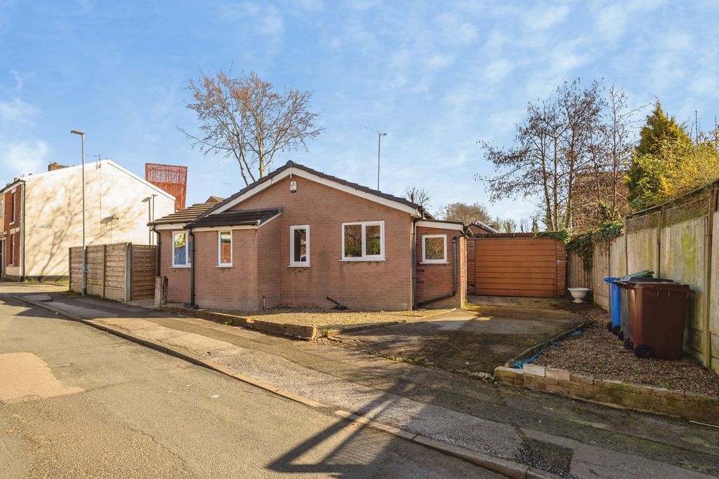 Property photo 2 of 18 Pbox-Img.Jpg