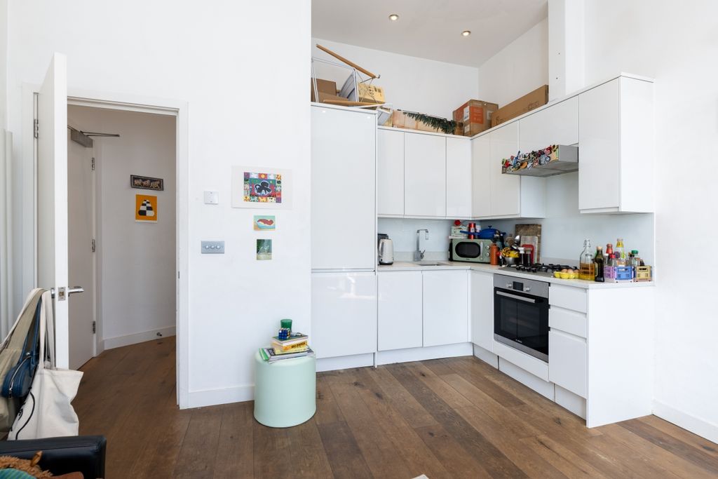 Property photo 3 of 7