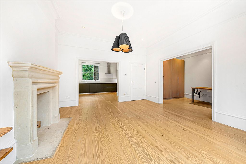 Property photo 3 of 13 Image