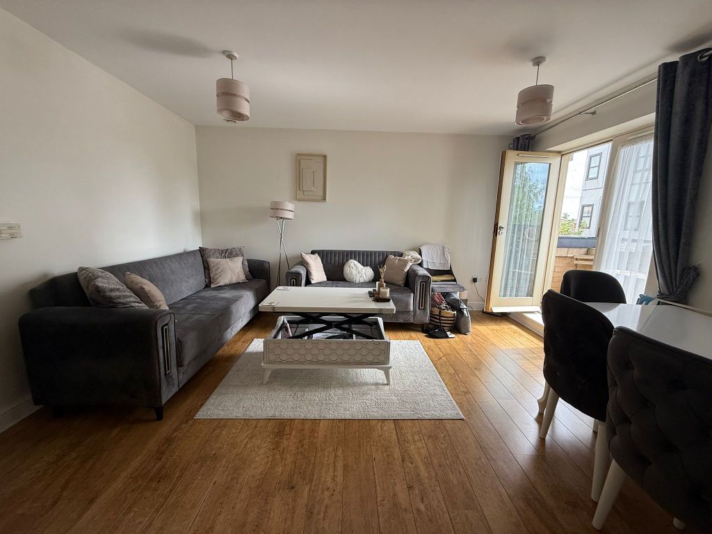 Property photo 1 of 8